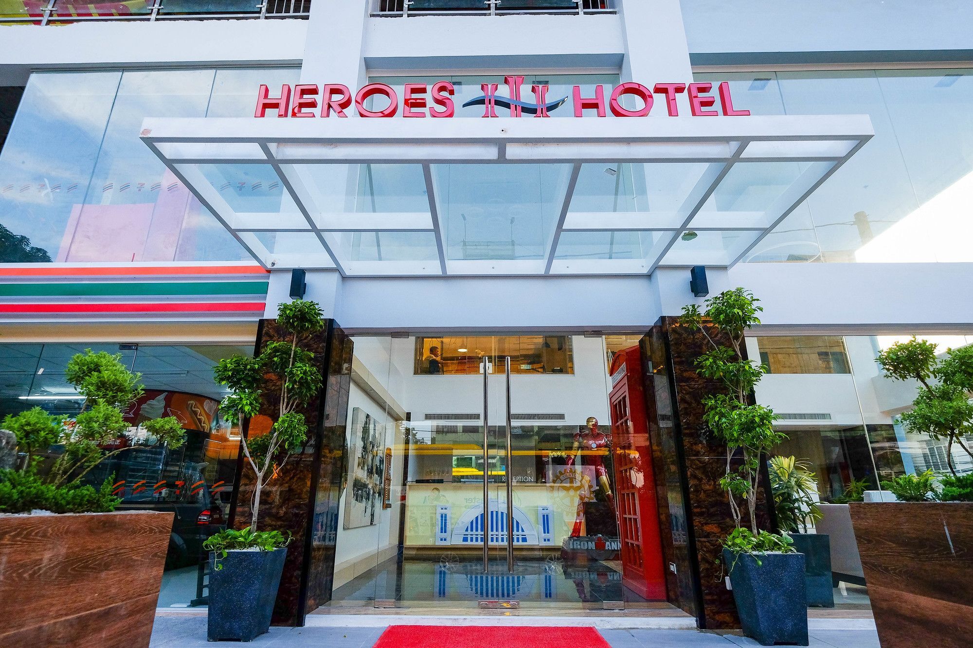Heroes Hotel Manila Exterior foto